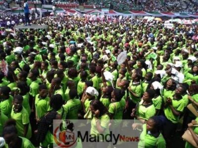 Huge Crowd As Atiku Campaigns In Uyo, Akwa Ibom State (Video)