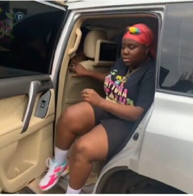 Bouncer Carries Teni On His Back To Her Hotel Room (Video)