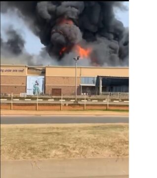 next cash and carry shopping mall abuja on fire 