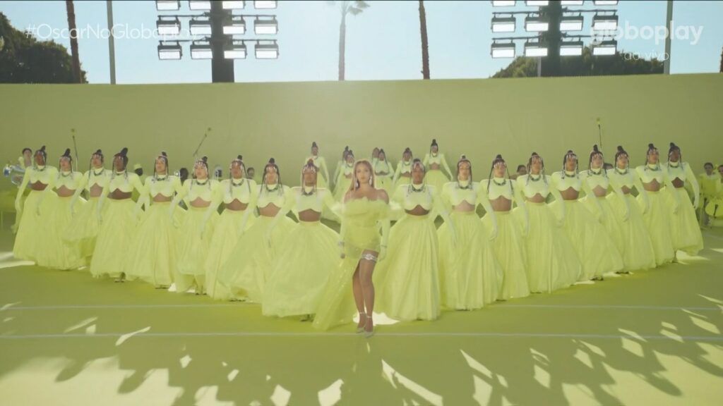10 Beautiful Photos From Beyonce’s Oscars 2022 Performance | MandyNews