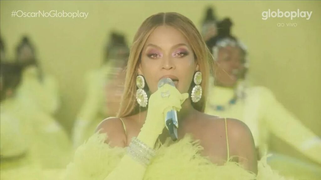 10 Beautiful Photos From Beyonce's Oscars 2022 Performance