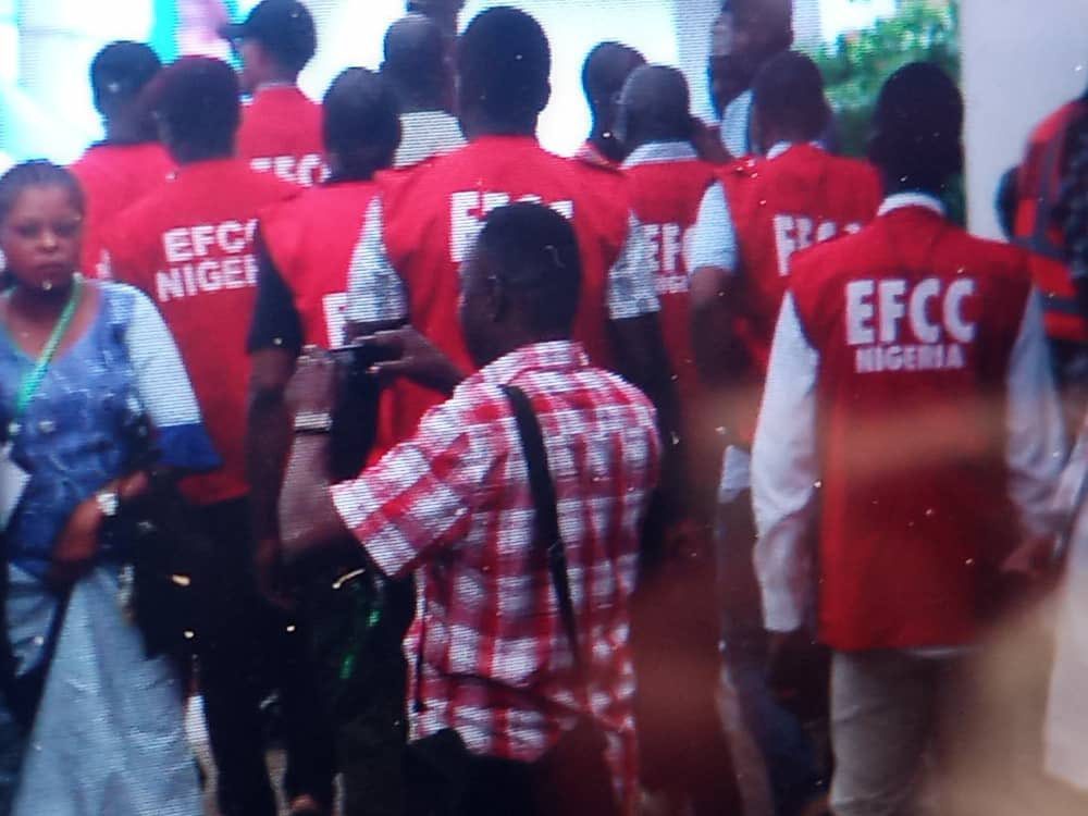 EFCC Storms The Venue For PDP Presidential Primaries Election