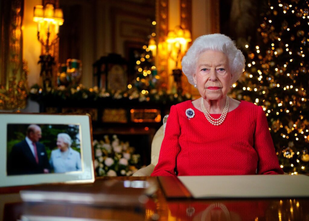 Pictures Of Queen Elizabeth II’s Grave Site
