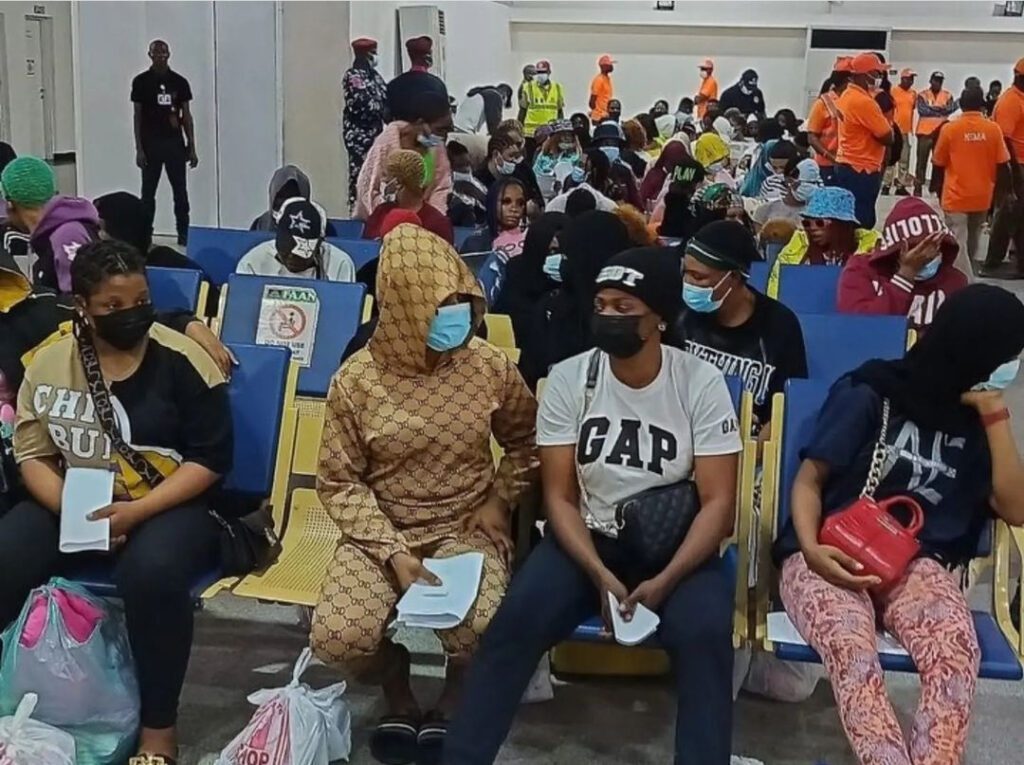 542 Nigerians returnees from Dubai 

