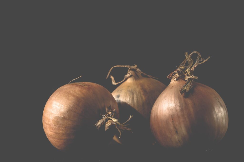 Spiritual Powers of Onions: 13 Benefits and How to Use Them